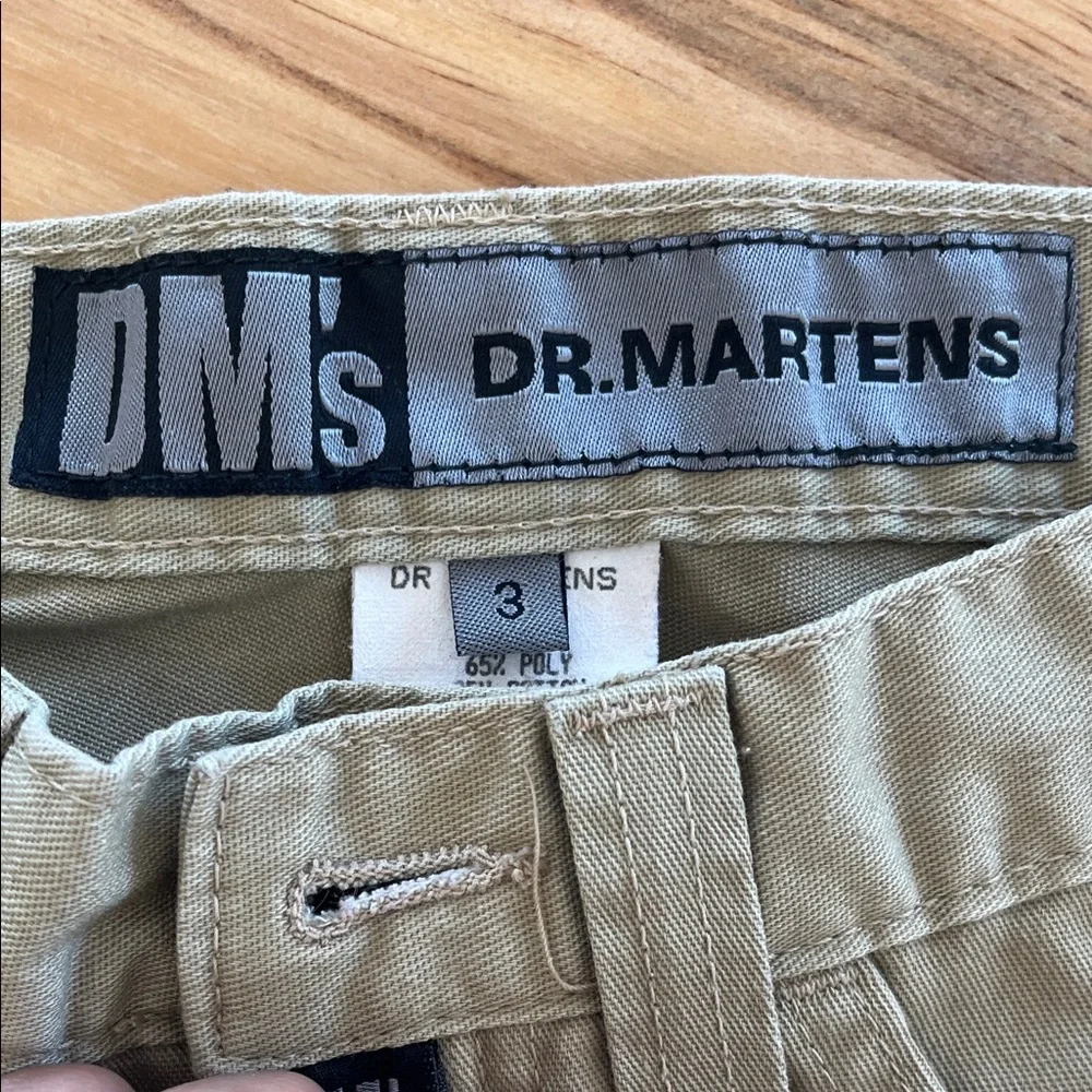 Vintage Dr. Martens Khaki Cargo Shorts with Embroidered Patch - Picture 2 of 7